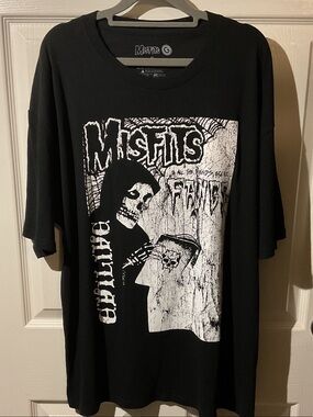 MisFits Black Graphic Short-Sleeve Band Tee